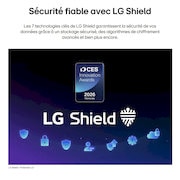 La LG OLED evo AI G6, présentée de côté, met en valeur son design Flush Fit Gallery avec une fixation murale sans écart, affichant une scène nocturne d’un pont éclairé avec des reflets sur l’eau.